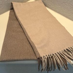 Gianni Versace Cashmere Wool Winter Scarf Taupe Beige Two Tone Fringe Chic